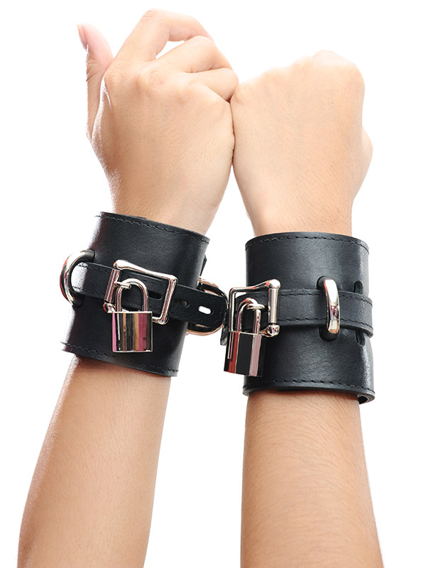 bon001 bondage wrist cuffs 1